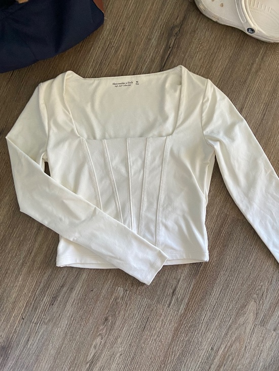 Abercrombie & Fitch Tops - Ambercrombie & Fitch White/Cream Long Sleeve